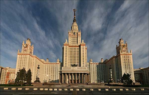 Какие московские вузы предлагают лучшее филологическое образование?